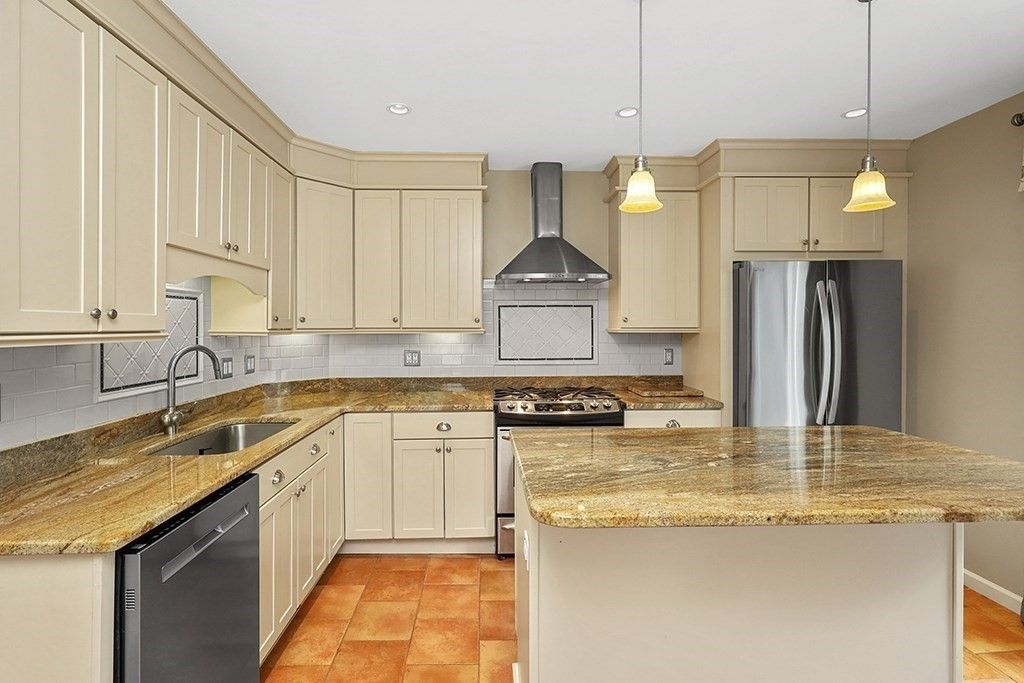 Interior, Kitchen, Pendant Lights, Recessed Lighting, Stainless Steel Appliances