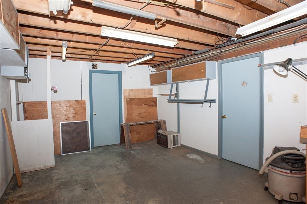 Interior, Wooden Beams