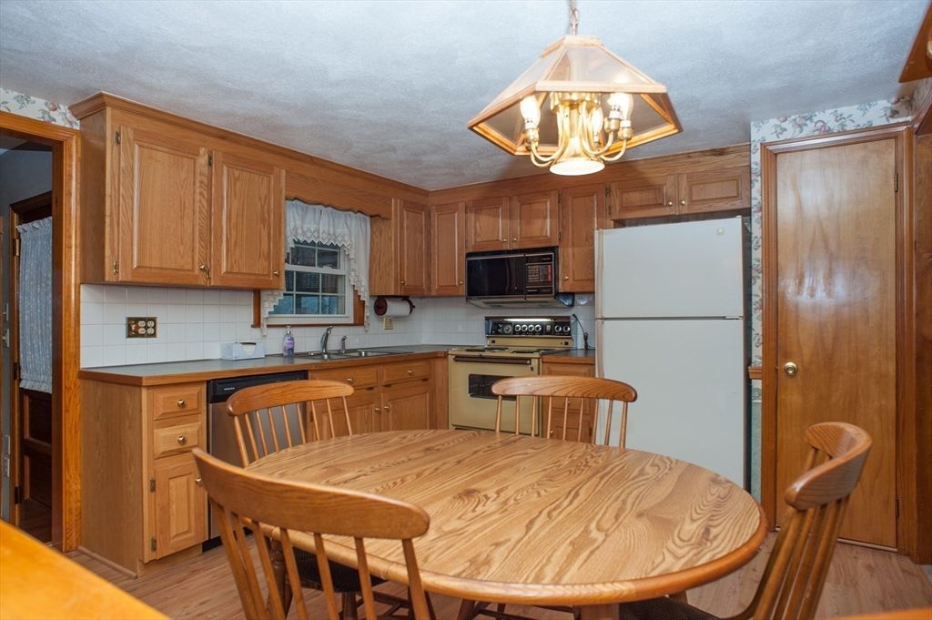 Dining room, Interior, Kitchen, Wood Texture Flooring