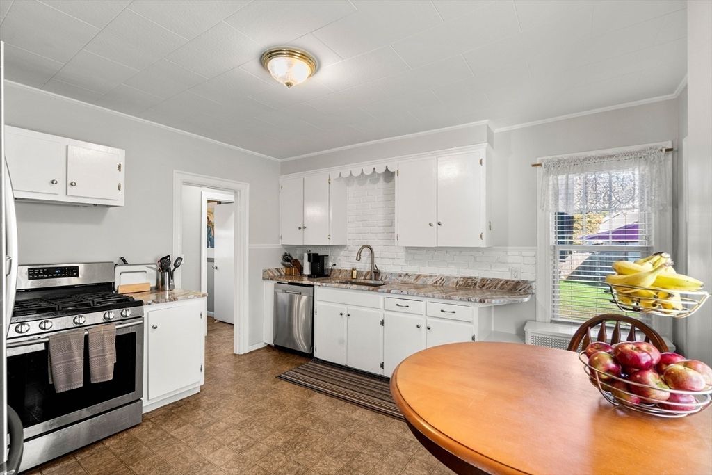 Interior, Kitchen, Stainless Steel Appliances