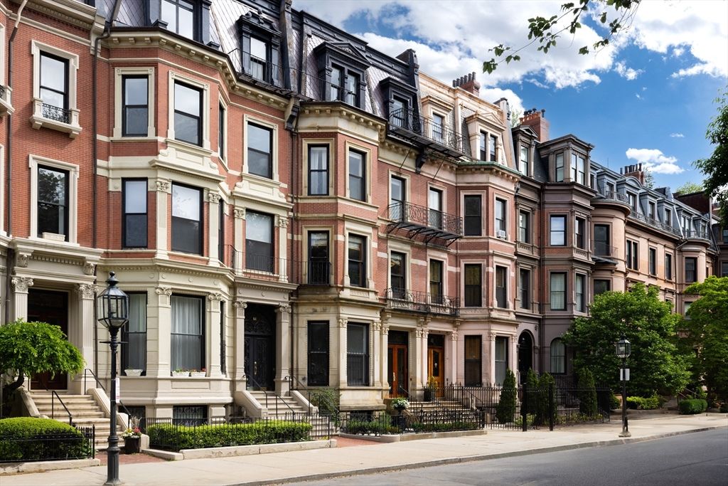 Exterior, Facade, Brick Facade, Brownstone