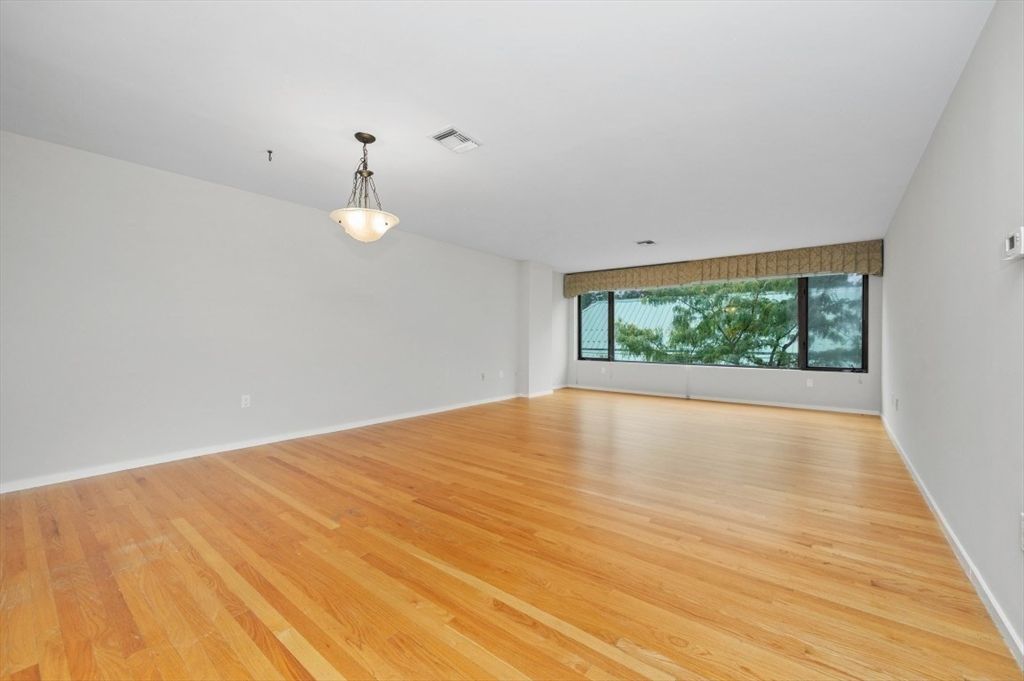Empty room, Interior, Pendant Lights, Wood Texture Flooring