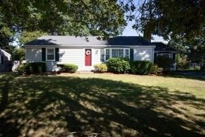 Backyard, Exterior, Facade, Cape Cod