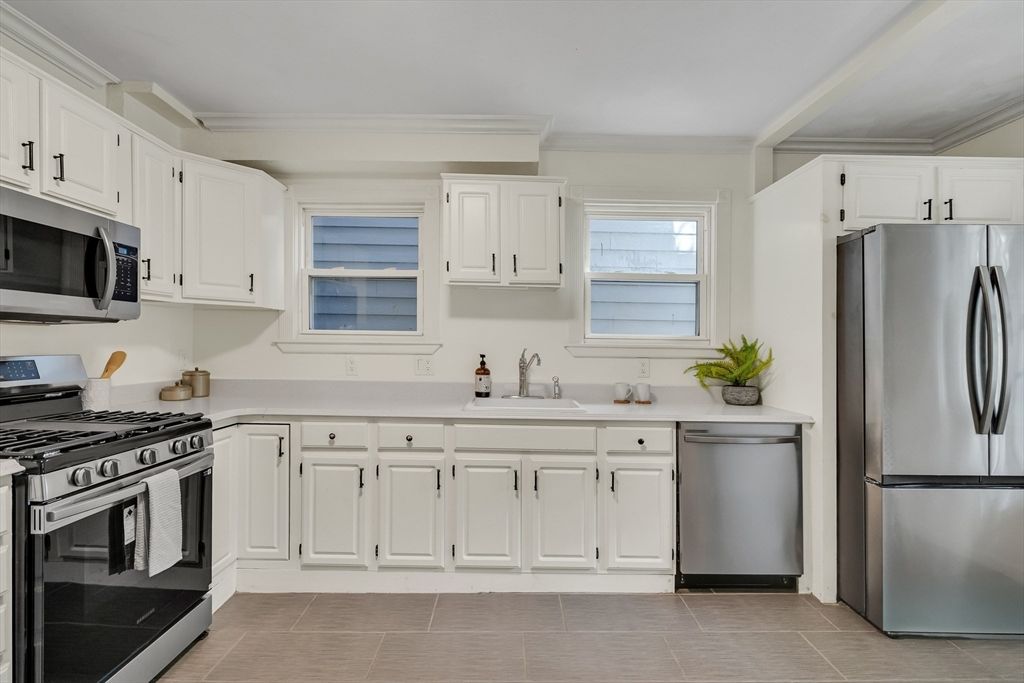 Interior, Kitchen, Stainless Steel Appliances