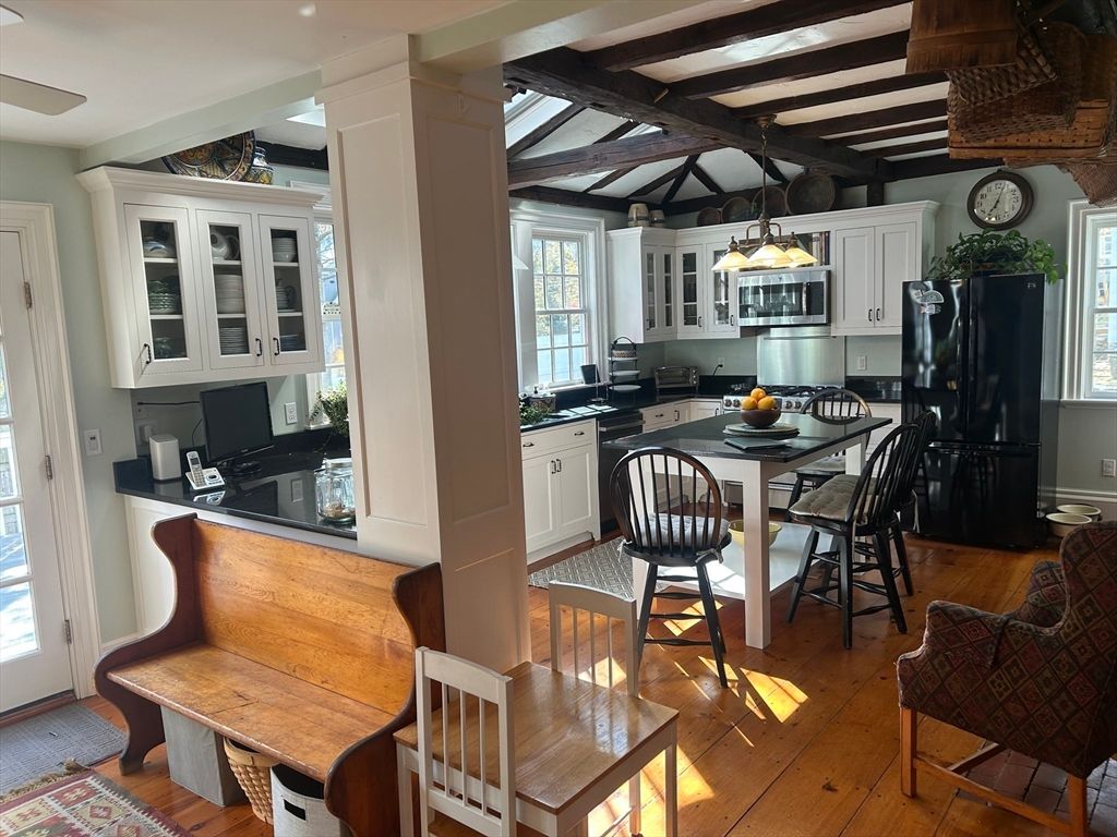 Dining room, Interior, Kitchen, Pendant Lights, Recessed Lighting, Stainless Steel Appliances, Wooden Beams, Wood Texture Flooring