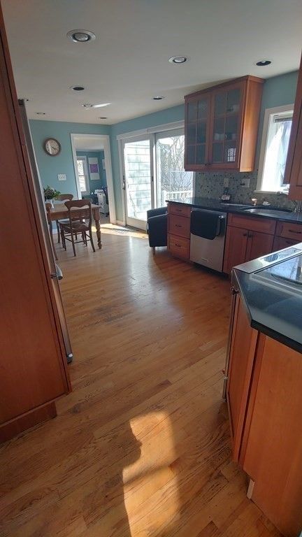 Dining room, Interior, Kitchen, Recessed Lighting, Wood Texture Flooring