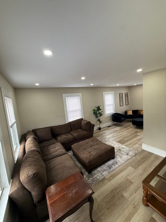 Interior, Living room, Recessed Lighting, Wood Texture Flooring