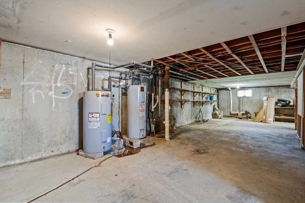 Interior, Wooden Beams