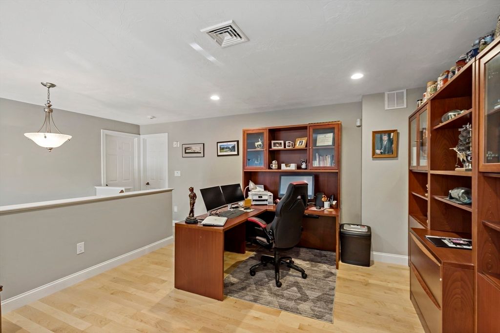 Home Office, Interior, Pendant Lights, Recessed Lighting, Wood Texture Flooring