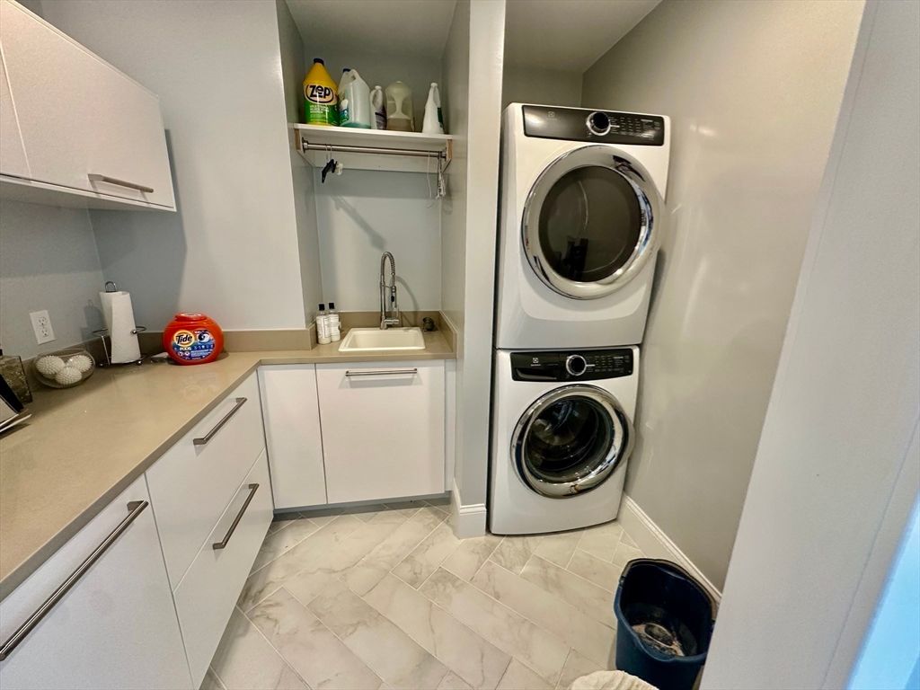 Interior, Utility Closets, Washer
