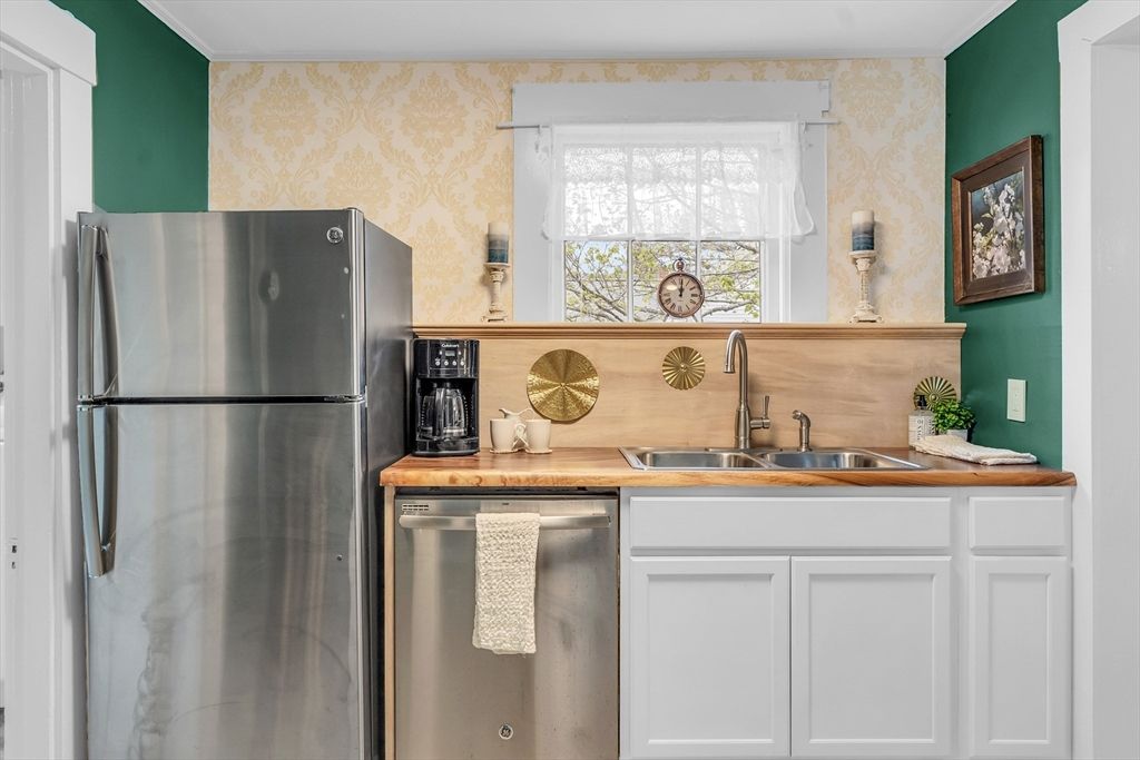 Interior, Kitchen, Stainless Steel Appliances
