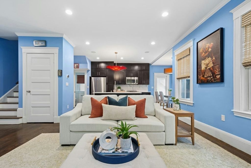Dining room, Interior, Kitchen, Living room, Pendant Lights, Recessed Lighting, Stainless Steel Appliances, Wood Texture Flooring