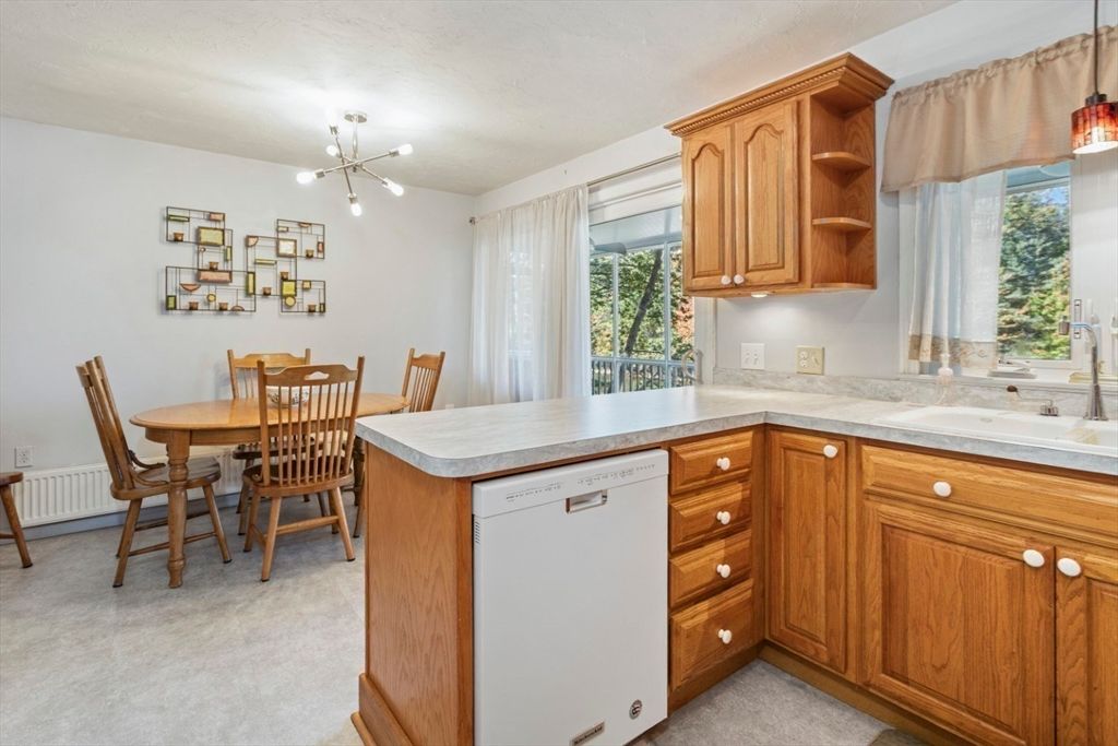 Dining room, Interior, Kitchen, Pendant Lights