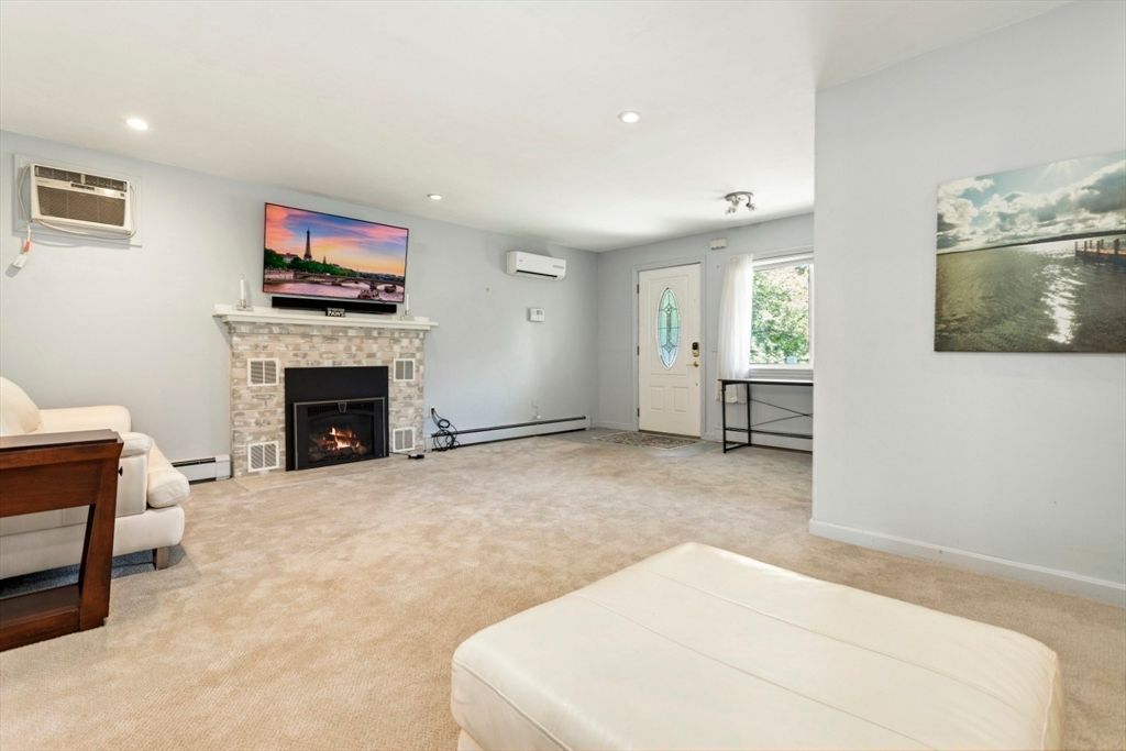 Empty room, Fireplace, Interior, Recessed Lighting