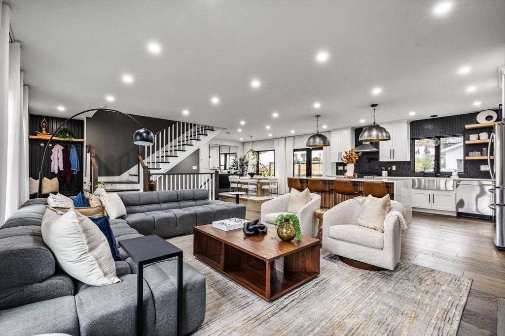 Dining room, Interior, Kitchen, Living room, Pendant Lights, Recessed Lighting, Wood Texture Flooring