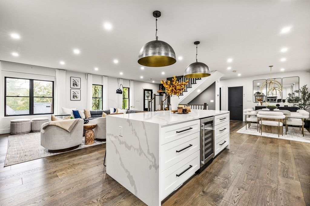 Dining room, Interior, Kitchen, Living room, Pendant Lights, Recessed Lighting, Wood Texture Flooring