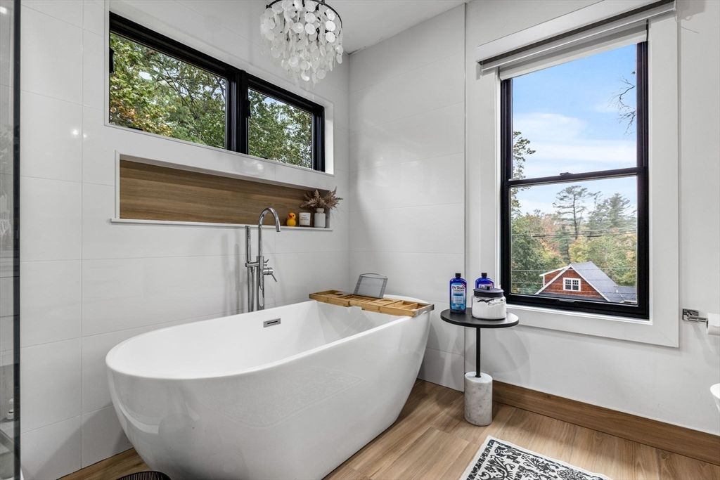 Bathroom, Free Standing Baths, Interior, Pendant Lights, Wood Texture Flooring