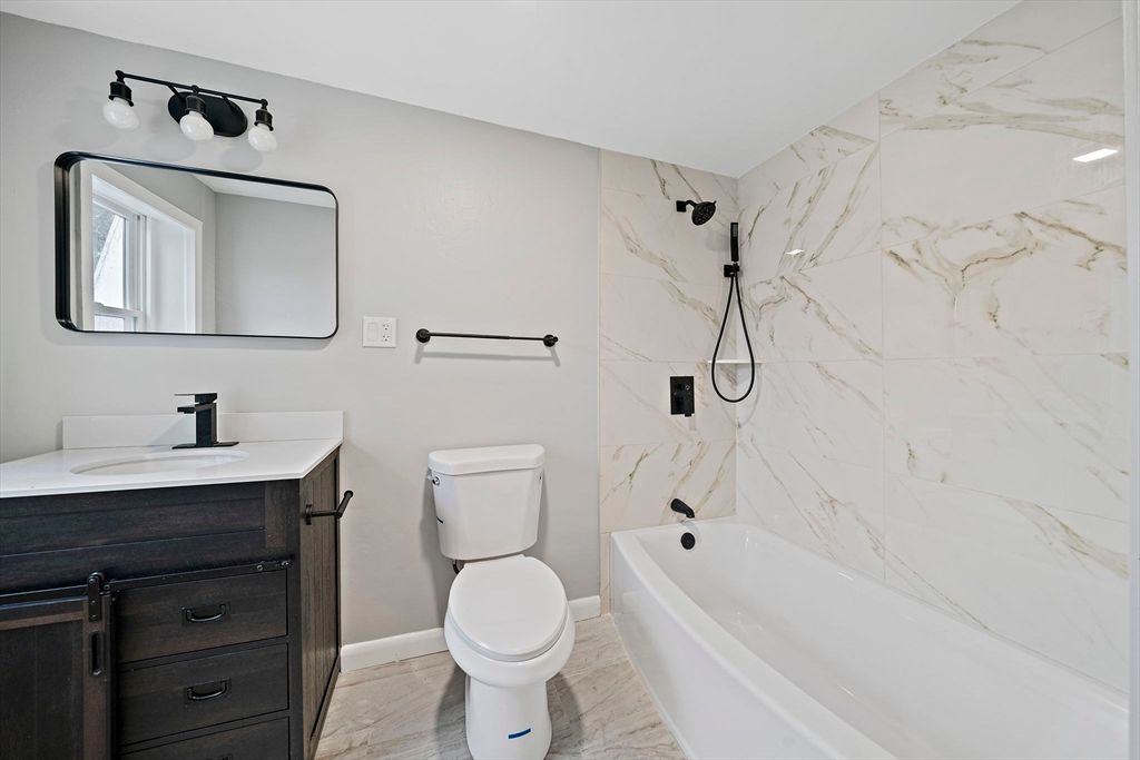 Bathroom, Interior, Marble, Marble Walls