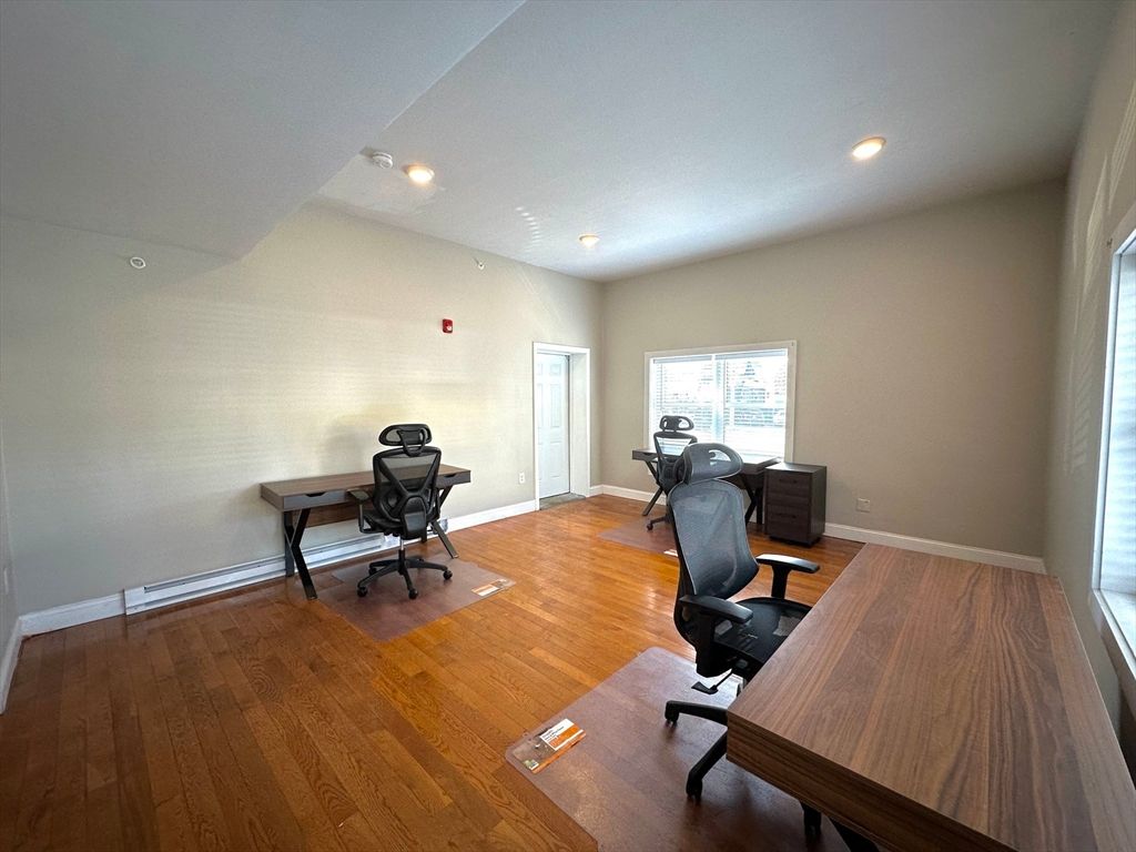 Home Office, Interior, Recessed Lighting, Wood Texture Flooring