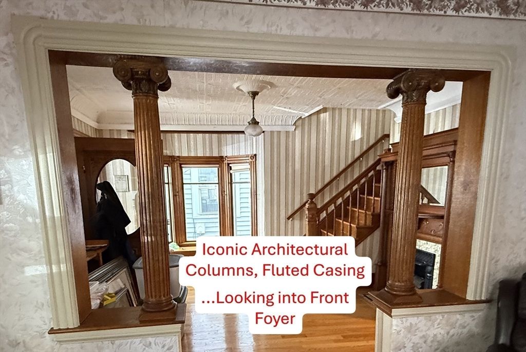 Interior, Pendant Lights, Wood Texture Flooring
