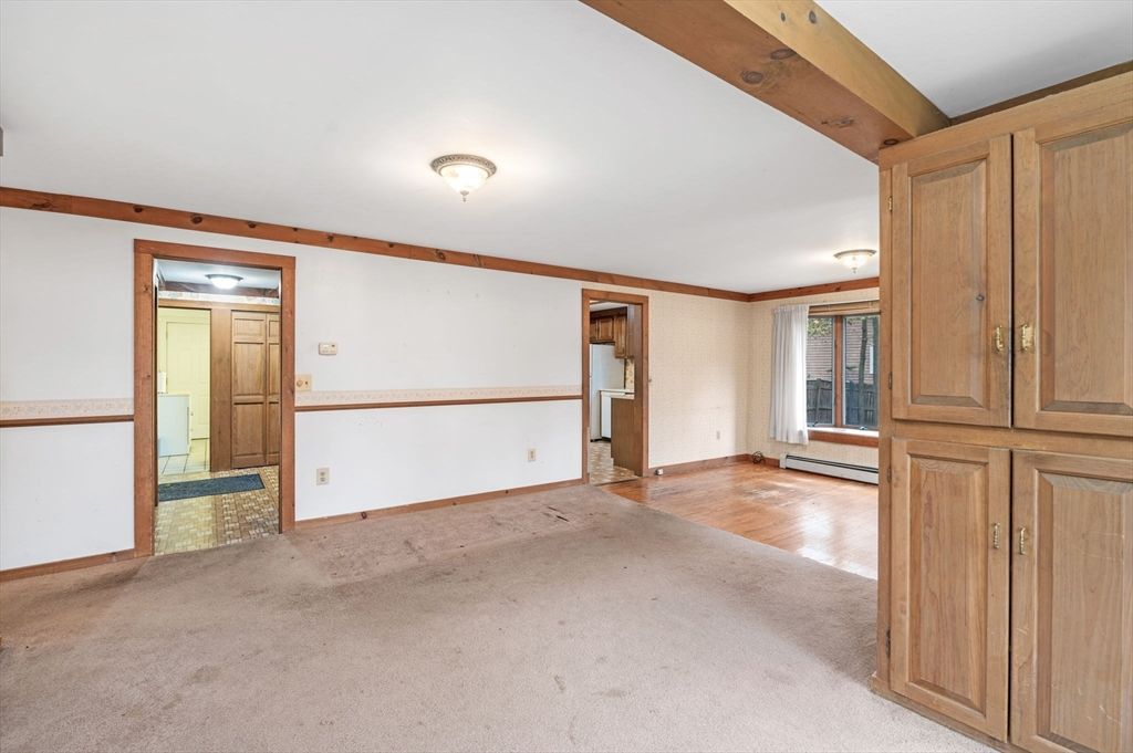 Empty room, Interior, Wooden Beams, Wood Texture Flooring