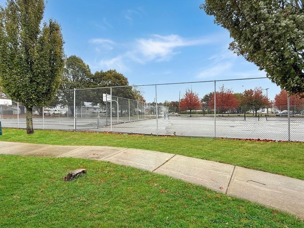 Exterior, Tennis Courts