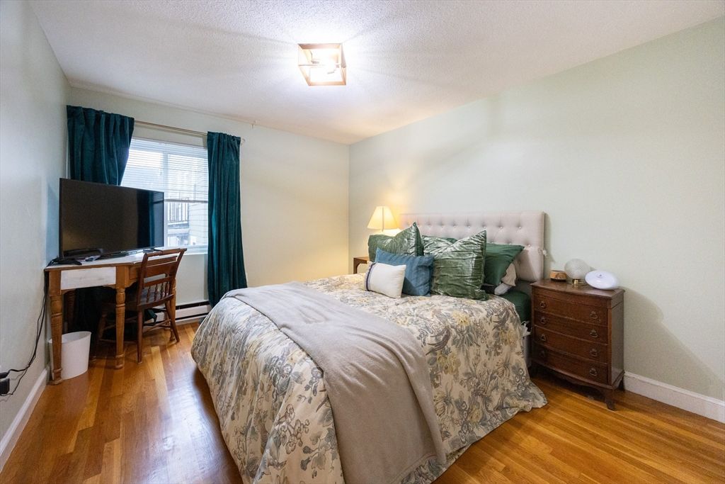 Bedroom, Home Office, Interior, Wood Texture Flooring