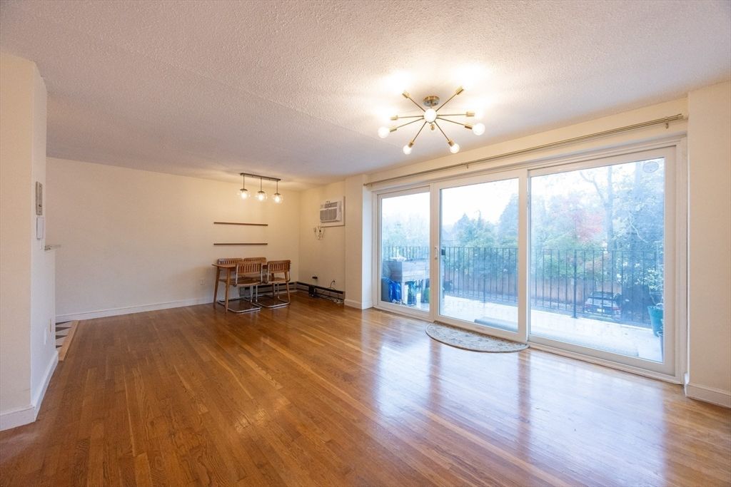 Empty room, Interior, Pendant Lights, Wood Texture Flooring