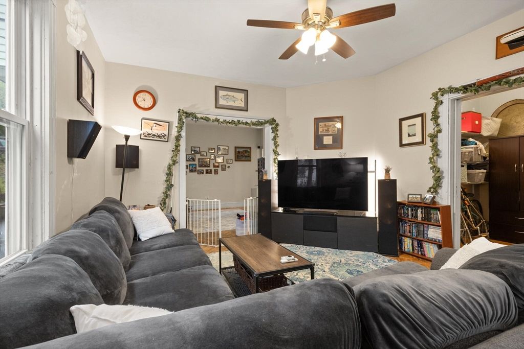 Interior, Living room