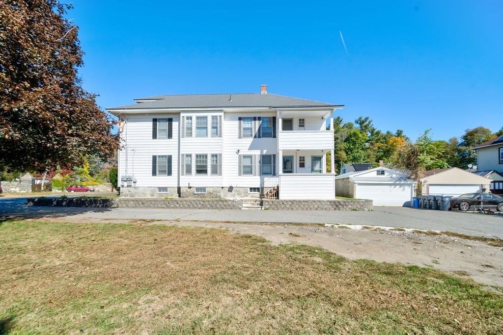 Attached, Detached Garage, Exterior, Facade, Georgian