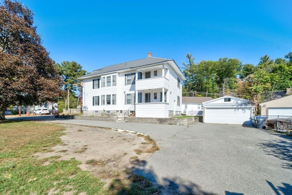 Backyard, Detached Garage, Exterior