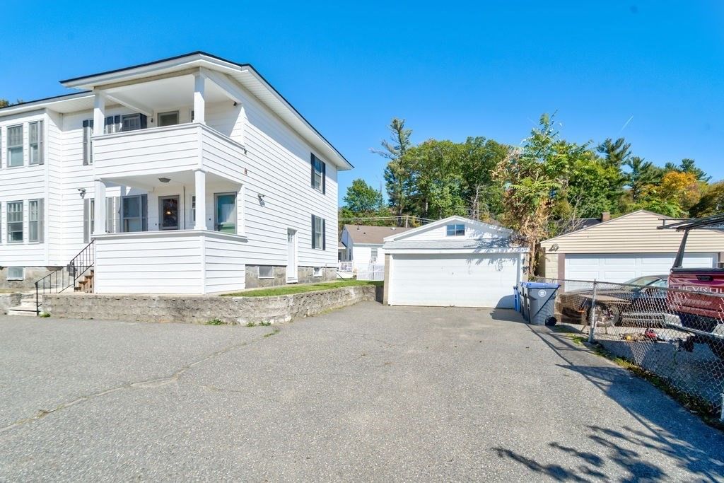 Detached Garage, Exterior