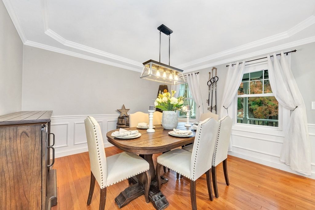 Dining room, Interior, Pendant Lights, Wood Texture Flooring