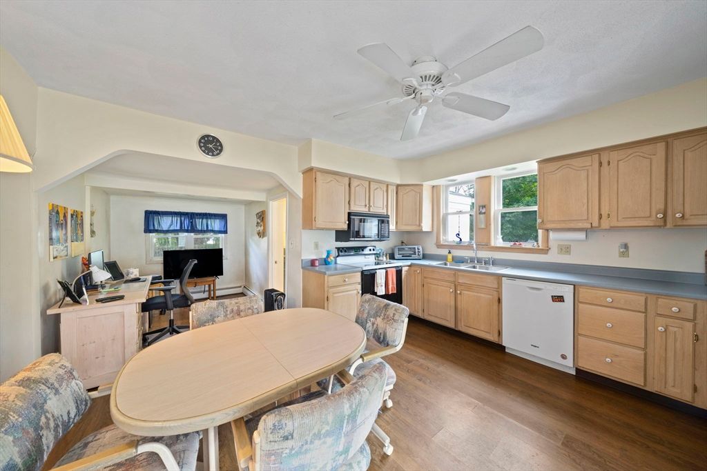 Home Office, Interior, Kitchen, Wood Texture Flooring