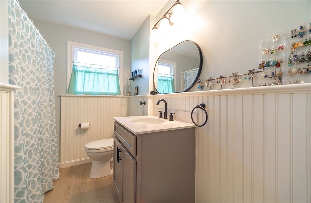 Bathroom, Interior, Wood Texture Flooring