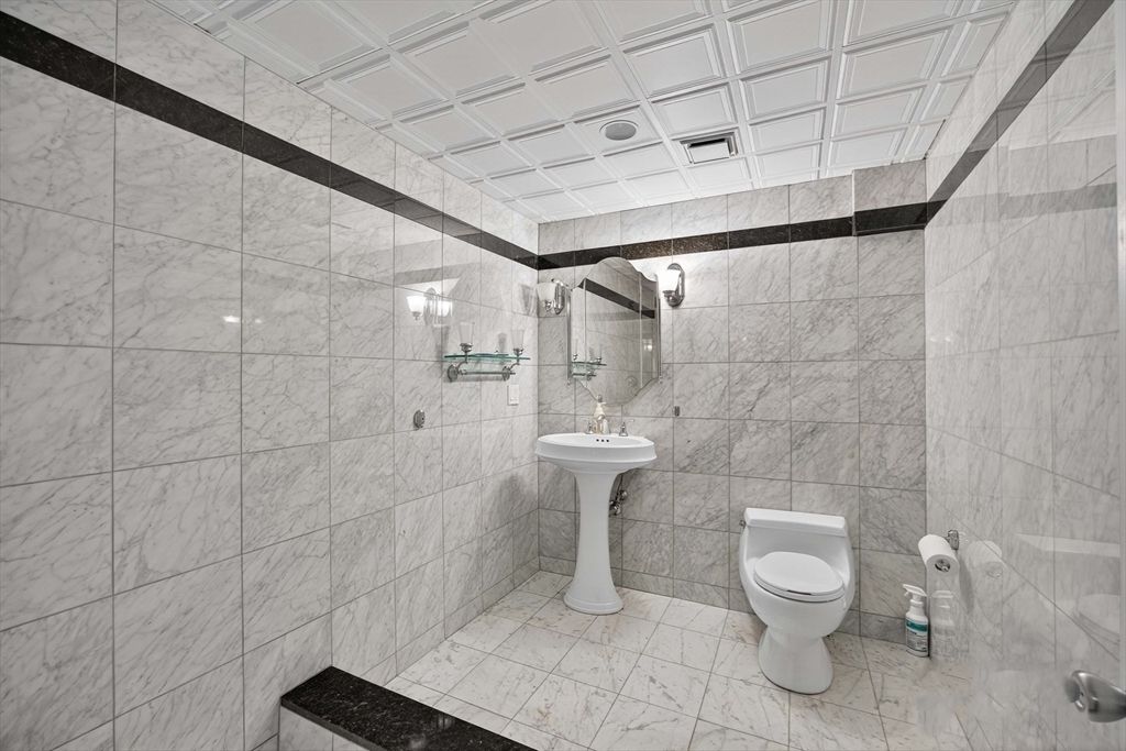 Bathroom, Interior, Marble, Marble Walls