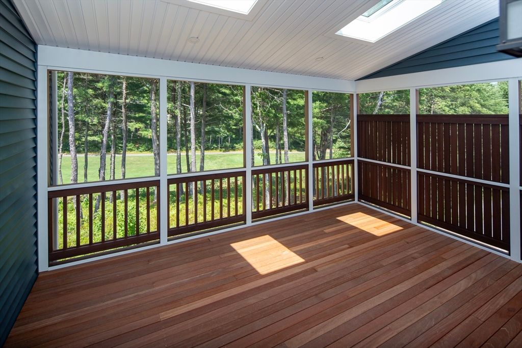 Interior, Sun Room, Wood Texture Flooring