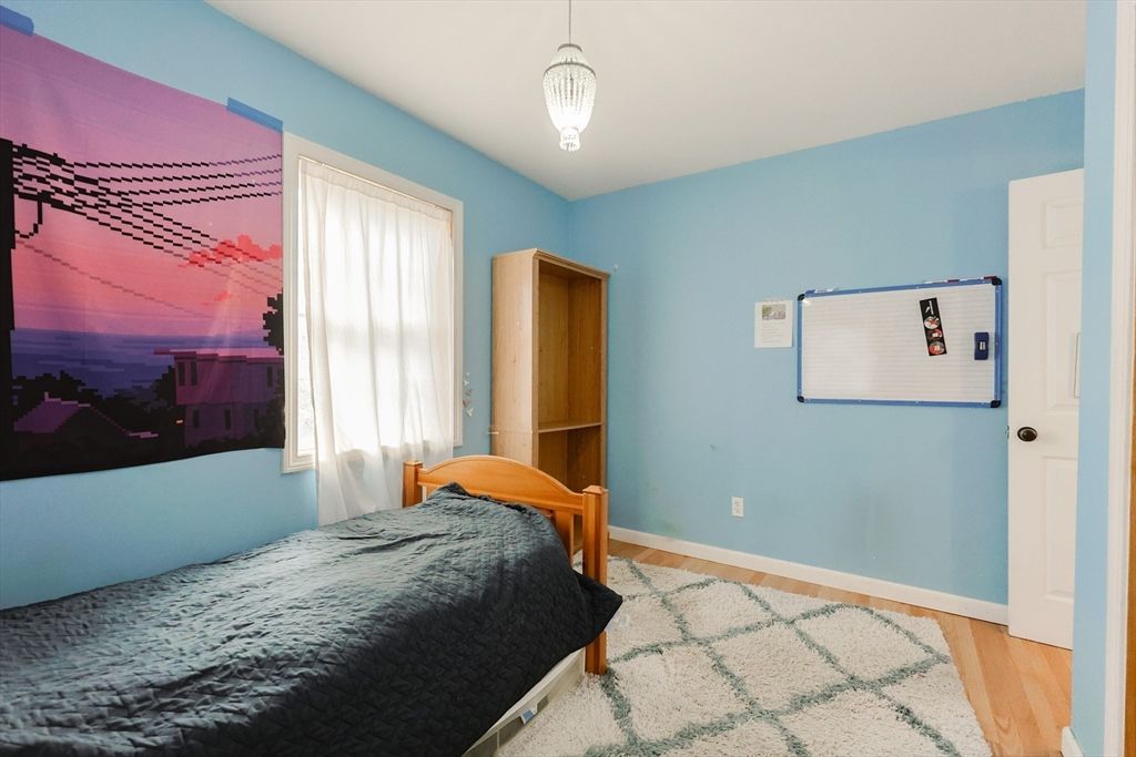 Bedroom, Interior, Pendant Lights, Wood Texture Flooring