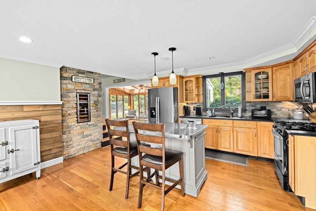 Interior, Kitchen, Pendant Lights, Recessed Lighting, Stone Walls, Wood Texture Flooring