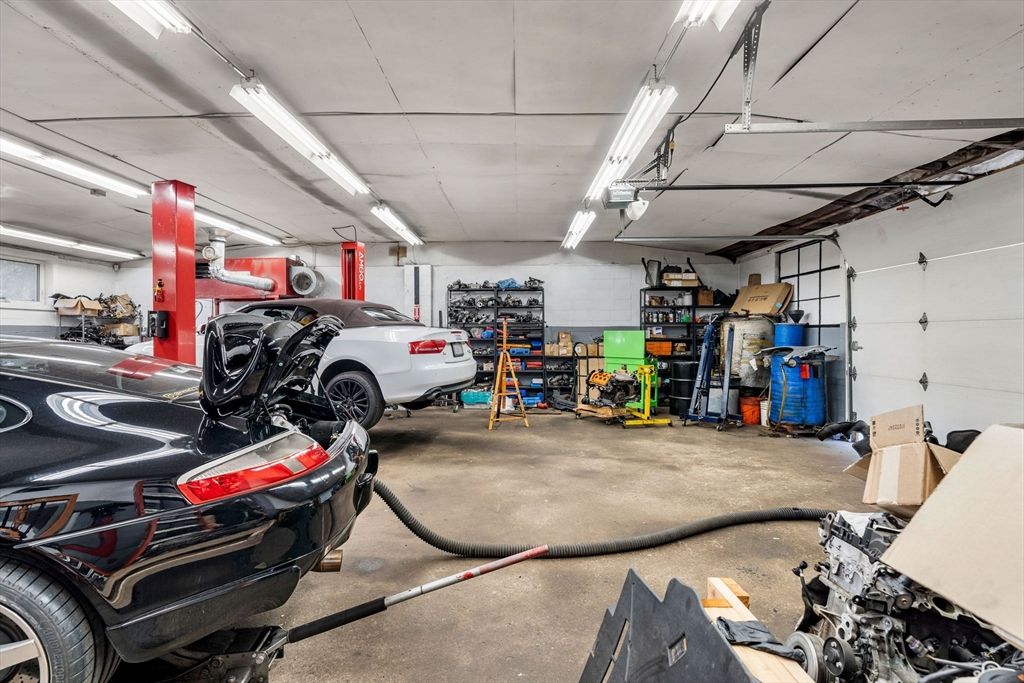 Garage, Interior, Recessed Lighting