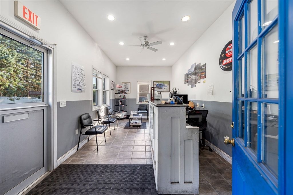 Interior, Recessed Lighting