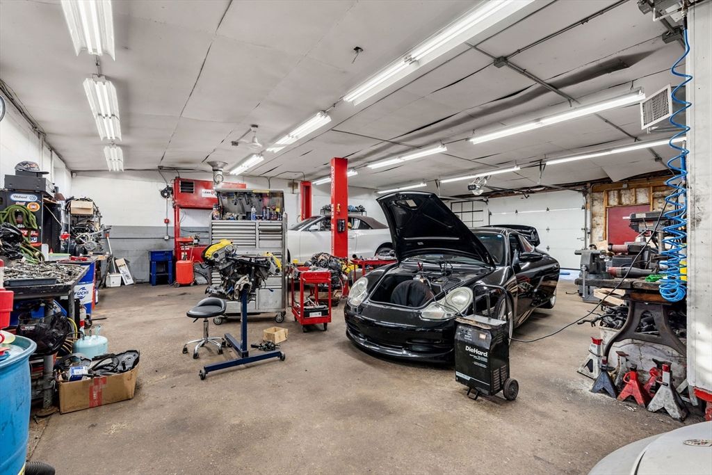 Garage, Interior, Recessed Lighting