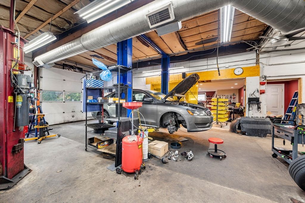 Garage, Interior, Recessed Lighting