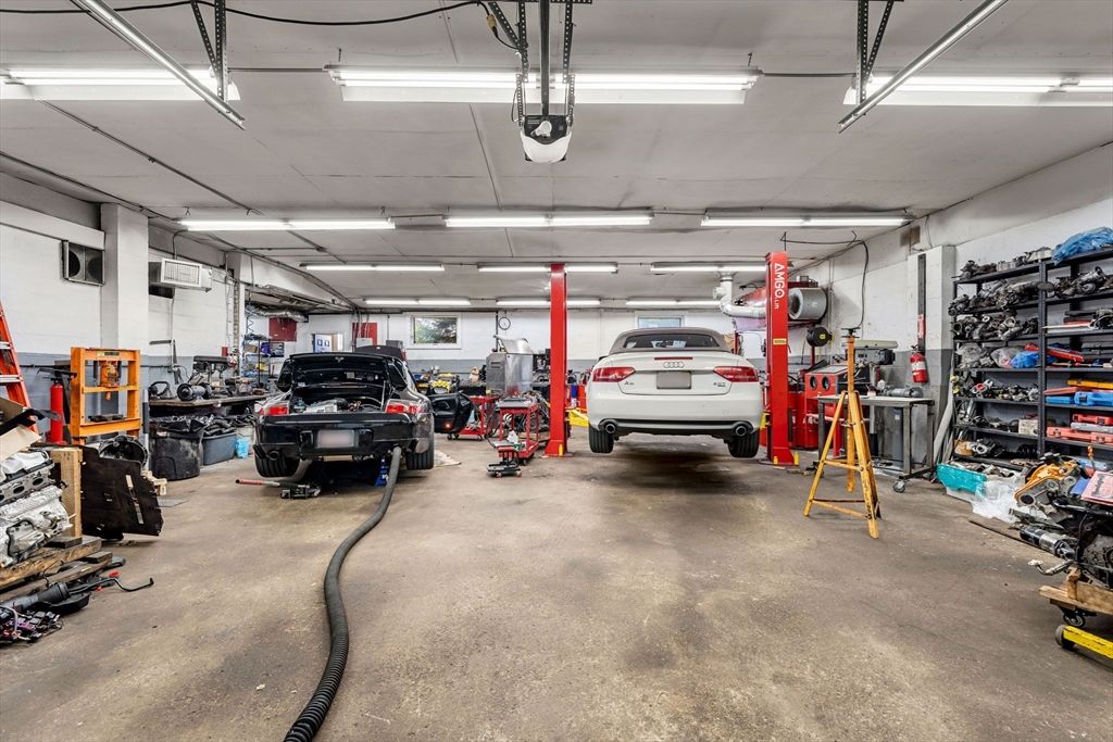 Garage, Interior, Recessed Lighting