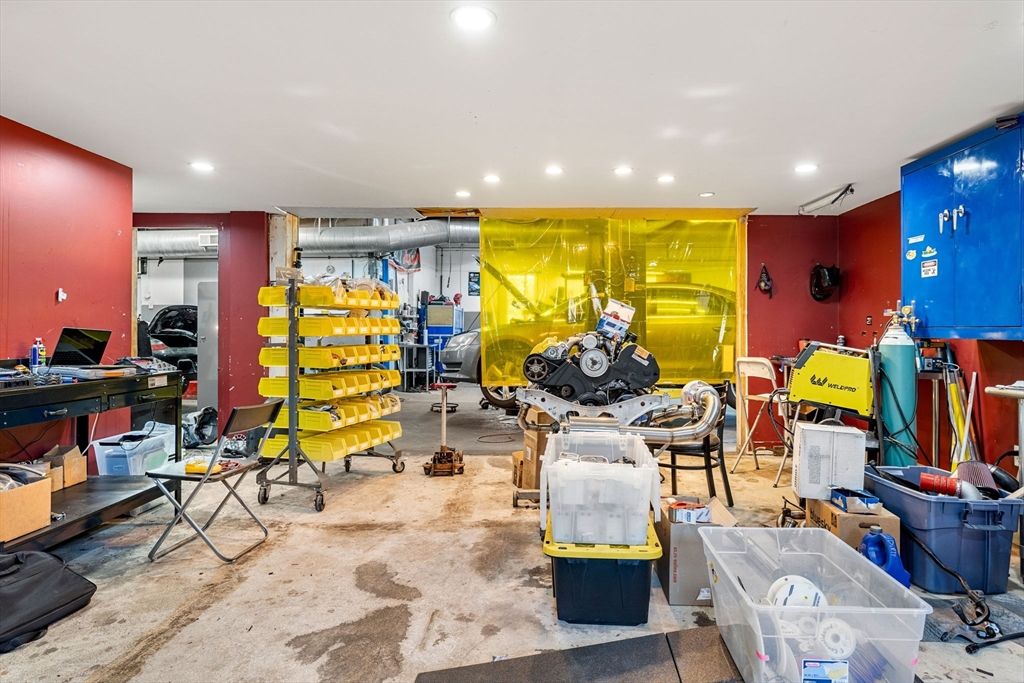 Interior, Recessed Lighting