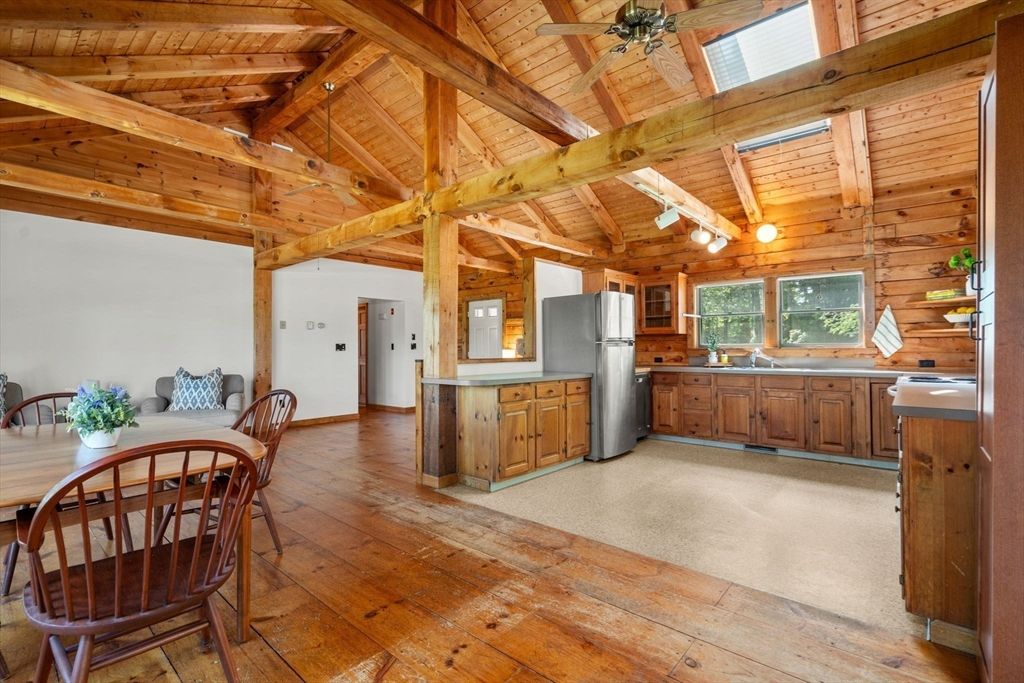 Dining room, Interior, Kitchen, Wooden Beams, Wooden Ceilings, Wood Texture Flooring, Wooden Walls