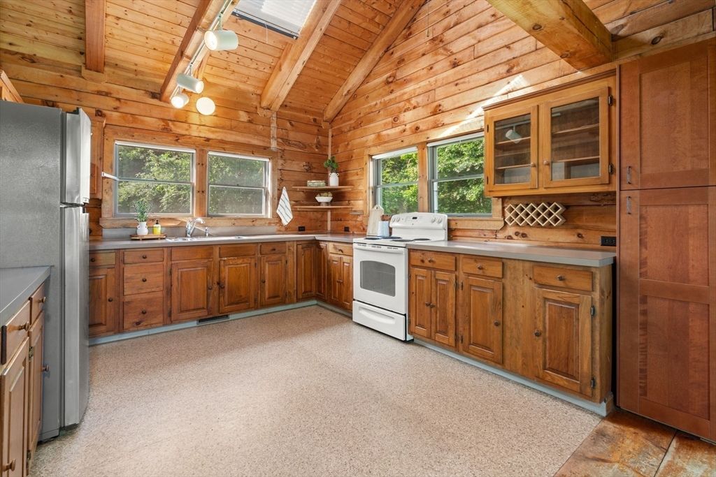 Interior, Kitchen, Wooden Beams, Wooden Ceilings, Wooden Walls