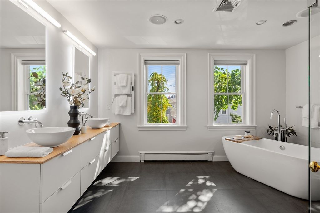 Bathroom, Dual Sink Vanities, Free Standing Baths, Interior, Recessed Lighting