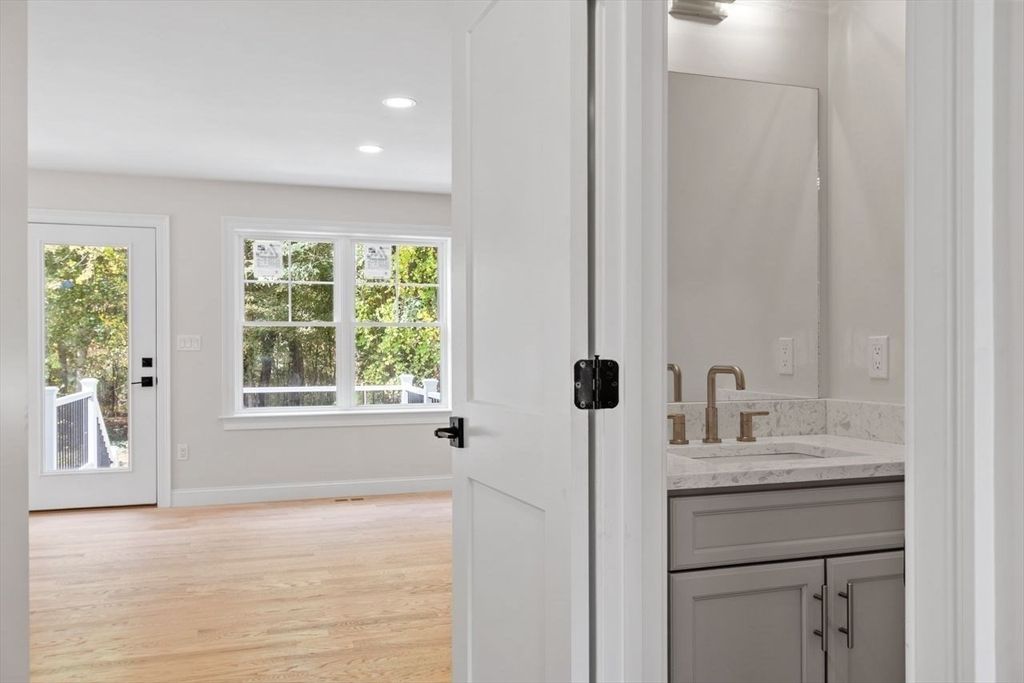 Bathroom, Interior, Recessed Lighting, Wood Texture Flooring