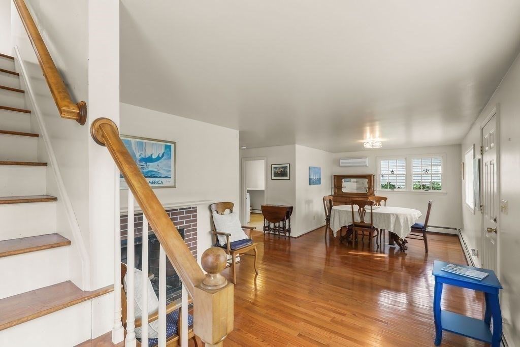 Dining room, Interior, Wood Texture Flooring